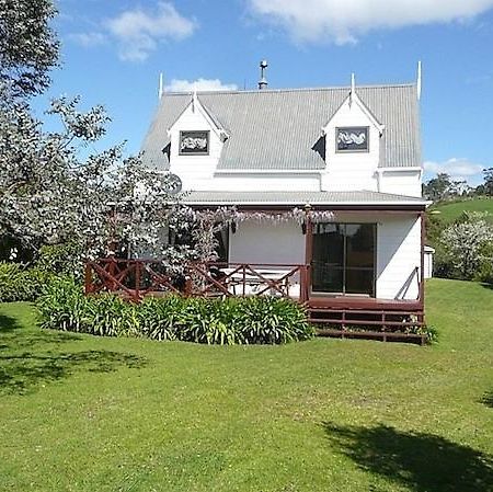 Cute Cottage - Cooks Beach Bach Εξωτερικό φωτογραφία